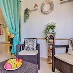 Apartment Luxory Dreamy Sunset, Seafront, Direct Access To The Promenade,wifi,pool,free Parking *
