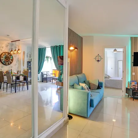 Luxory Dreamy Sunset, Seafront, Direct Access To The Promenade,wifi,pool,free Parking 公寓 洛斯克里斯蒂亚诺斯