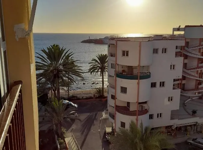 Luxory Dreamy Sunset, Seafront, Direct Access To The Promenade,wifi,pool,free Parking アパート *