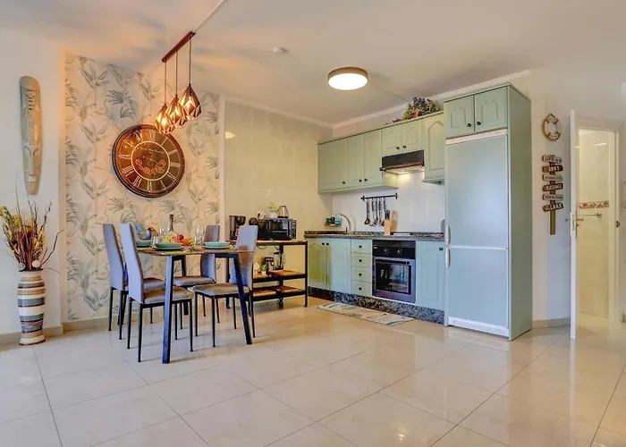 Luxory Dreamy Sunset, Seafront, Direct Access To The Promenade,wifi,pool,free Parking 公寓 *