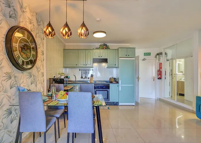 公寓 Luxory Dreamy Sunset, Seafront, Direct Access To The Promenade,wifi,pool,free Parking *