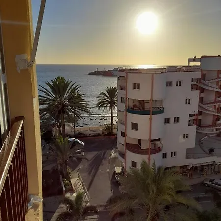 Luxory Dreamy Sunset, Seafront, Direct Access To The Promenade,wifi,pool,free Parking شقة *