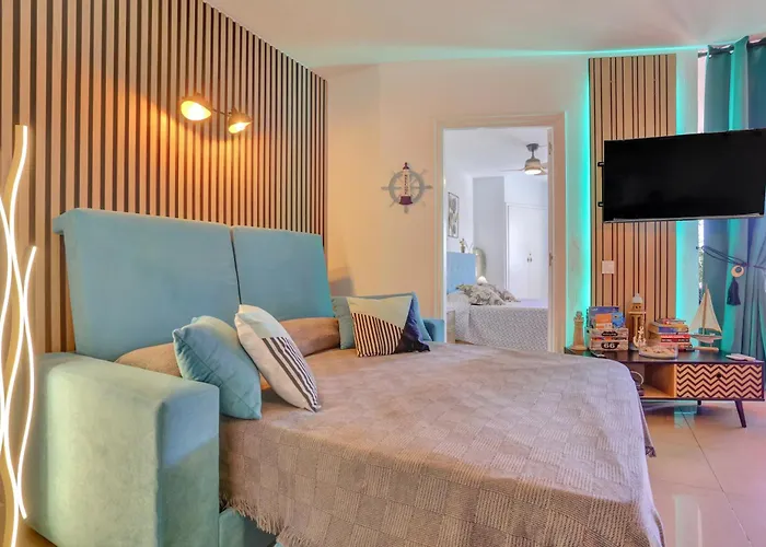 Luxory Dreamy Sunset, Seafront, Direct Access To The Promenade,wifi,pool,free Parking Apartman Los Cristianos