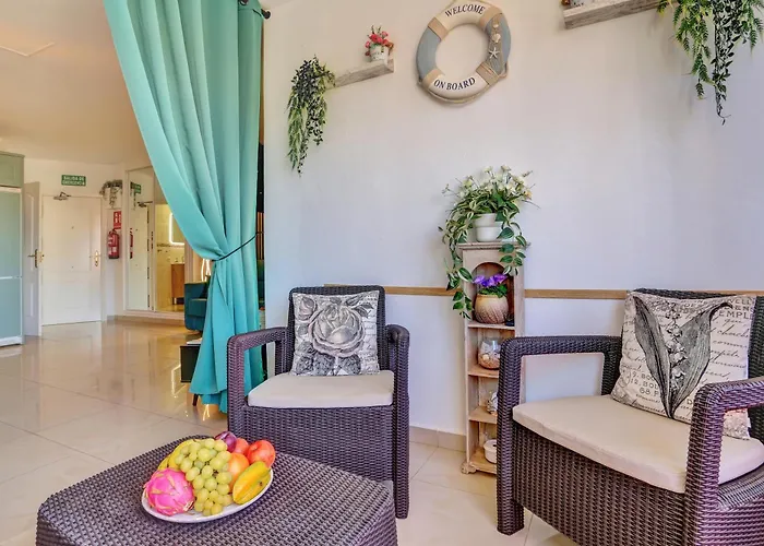 Apartman Luxory Dreamy Sunset, Seafront, Direct Access To The Promenade,wifi,pool,free Parking *