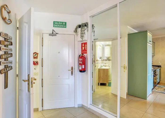 Luxory Dreamy Sunset, Seafront, Direct Access To The Promenade,wifi,pool,free Parking *