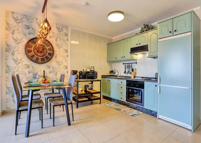 Luxory Dreamy Sunset, Seafront, Direct Access To The Promenade,wifi,pool,free Parking